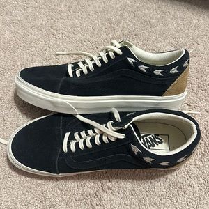 Low top vans - brand new (women’s size 10)